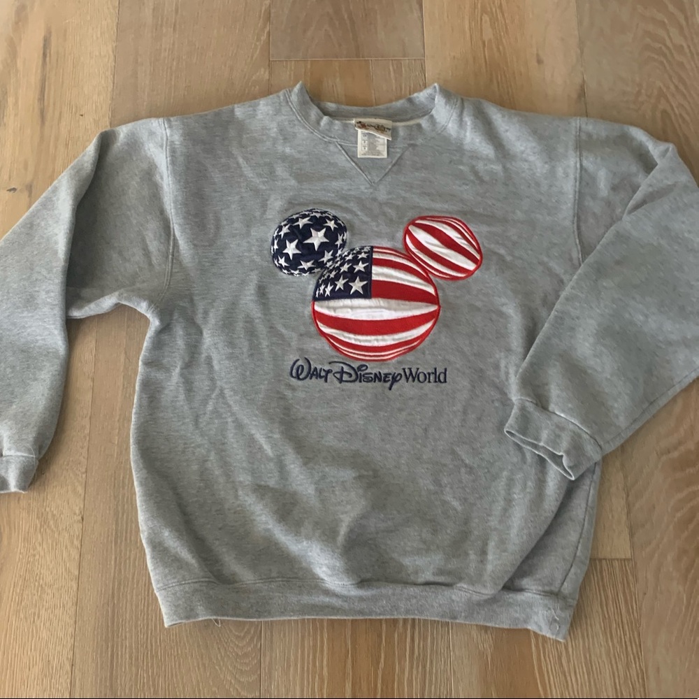 Vintage Walt Disney World Sweater